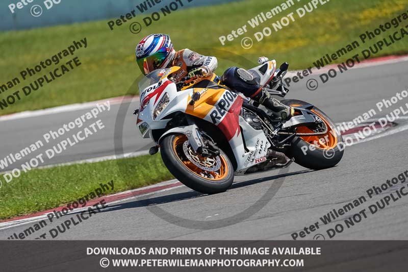 donington no limits trackday;donington park photographs;donington trackday photographs;no limits trackdays;peter wileman photography;trackday digital images;trackday photos